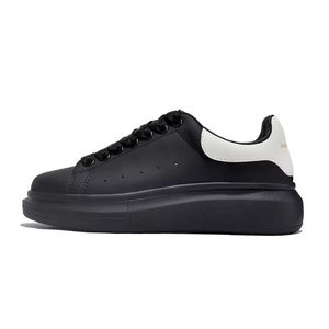 Zapatos de hombre y mujer de alta calidad, lujosos y elegantes, de diseñador, hechos a medida, informales, de marca, con suela gruesa, deportivos. - Product Image 5