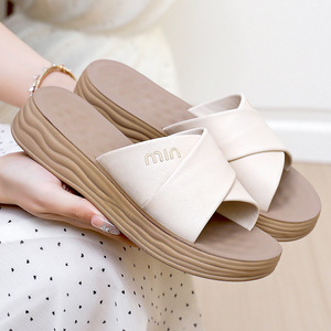 Sandalias Planas de Verano para Mujer, Cómodas, Resistentes, Antideslizantes y Personalizadas, Pantuflas para Exteriores - Product Image 3