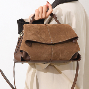 trapuntata <span class=keywords><strong>di</strong></span> fascia alta personalizzata OEM <span class=keywords><strong>di</strong></span> fascia alta nuova fodera in cotone Messenger a spalla <span class=keywords><strong>di</strong></span> alta qualità alla moda - Product Image 2