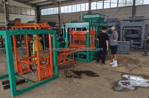 Máquinas para Hacer <span class=keywords><strong>Bloques</strong></span> de Cemento QT4-15, Precio de Venta de Maquinaria para <span class=keywords><strong>Bloques</strong></span> de Concreto Normal, Máquinas Bloquera - Product Image 4