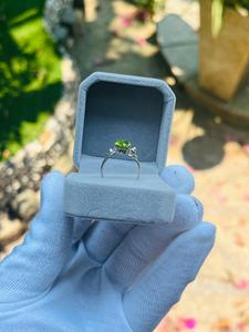 Bague ovale en péridot naturel, argent sterling 925 plaqué or |   Pierre précieuse péridot authentique 6x4 MM |   Fête d'anniversaire de mariage faite à la main - Product Image 3