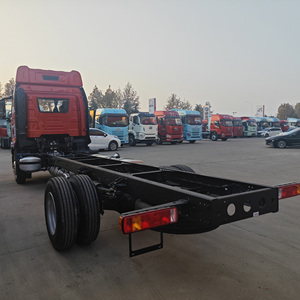 Camions FAW J6G 4x2 Camions <span class=keywords><strong>de</strong></span> fret Camions tracteurs avec cabine flottante haute pour le <span class=keywords><strong>transport</strong></span> <span class=keywords><strong>de</strong></span> véhicules - Product Image 4