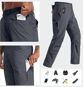 Leichte, Wasserabweisende und Atmungsaktive Herren-Cargohose aus Nylon - Product Image 5