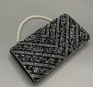 Bolso de Mano Tipo Clutch Goostar Verde Satinado con Diseño Chevron y Perlas, Correa de Cadena, Cierre de Solapa, Transpirable, Capacidad de hasta 1L, Ideal para Bodas y Fiestas - Product Image 4