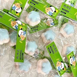 Adorable Juguete Antiestrés de Doble Color en Forma de Estrella, Cremoso, Pegajoso y Elástico, Silencioso, para Adolescentes y Adultos, de Bolsillo, para Terapia - Product Image 2