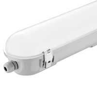 Lumières suspendues à l'épreuve tri de lumière de Batten de LED IP65 résistantes aux intempéries et durables pour la solution d'éclairage de garage