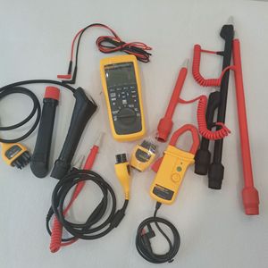 Analyseur de résistance interne de batterie Fluke BT521, testeur de batterie lithium 7,4 V pour usage automobile et industriel - Product Image 3