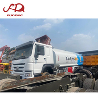 Camión cisterna de combustible de transmisión manual Sinotruk HOWO 6x4 usado 20cbm transporte de aceite segunda mano a la venta