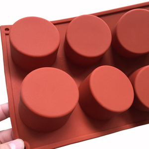 Moule à savon rond à 8 cavités en silicone, moule à cupcakes, moule cylindrique fait main pour gâteaux, pains, cupcakes, cheesecakes, muffins, ustensile de cuisson - Product Image 5