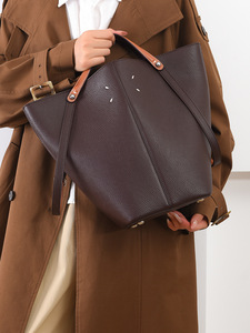 Sac fourre-tout pour femme, aspect cuir, grande capacité, avec bandoulière amovible - Product Image 5