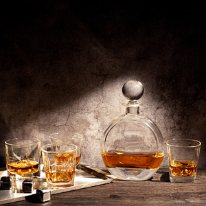 Vente en gros d'usine, ensemble de carafe à <span class=keywords><strong>whisky</strong></span> en cristal sans plomb de 700 ml avec boîte personnalisée - Product Image 2