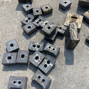 Pièce <span class=keywords><strong>de</strong></span> rechange pour équipement minier, cimentier et <span class=keywords><strong>de</strong></span> carrière : Marteau <span class=keywords><strong>de</strong></span> concasseur en fonte pour <span class=keywords><strong>charbon</strong></span> et pierre - Product Image 1