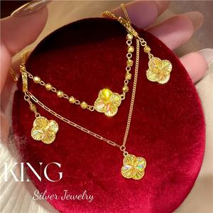 ชุดเครื่องประดับเงินคิงซิลเวอร์ ลายโคลเวอร์สีรุ้ง สร้อยคอ สร้อยข้อมือ ต่างหู สำหรับผู้หญิง แฟชั่นเครื่องประดับสำหรับใส่ทุกวัน - Product Image 1