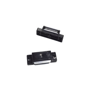 Aimants d'armoire en plastique modernes <span class=keywords><strong>pour</strong></span> cuisine <span class=keywords><strong>placard</strong></span> meubles <span class=keywords><strong>placard</strong></span> matériel tiroir <span class=keywords><strong>fermeture</strong></span> magnétique loquet <span class=keywords><strong>de</strong></span> <span class=keywords><strong>porte</strong></span> loquet - Product Image 3