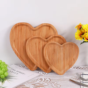 Plateau de service en bambou en forme de cœur, qualité alimentaire, créatif, pour fruits, noix, dîner, personnalisable en couleur et taille, plateau à collation en bois écologique - Product Image 1