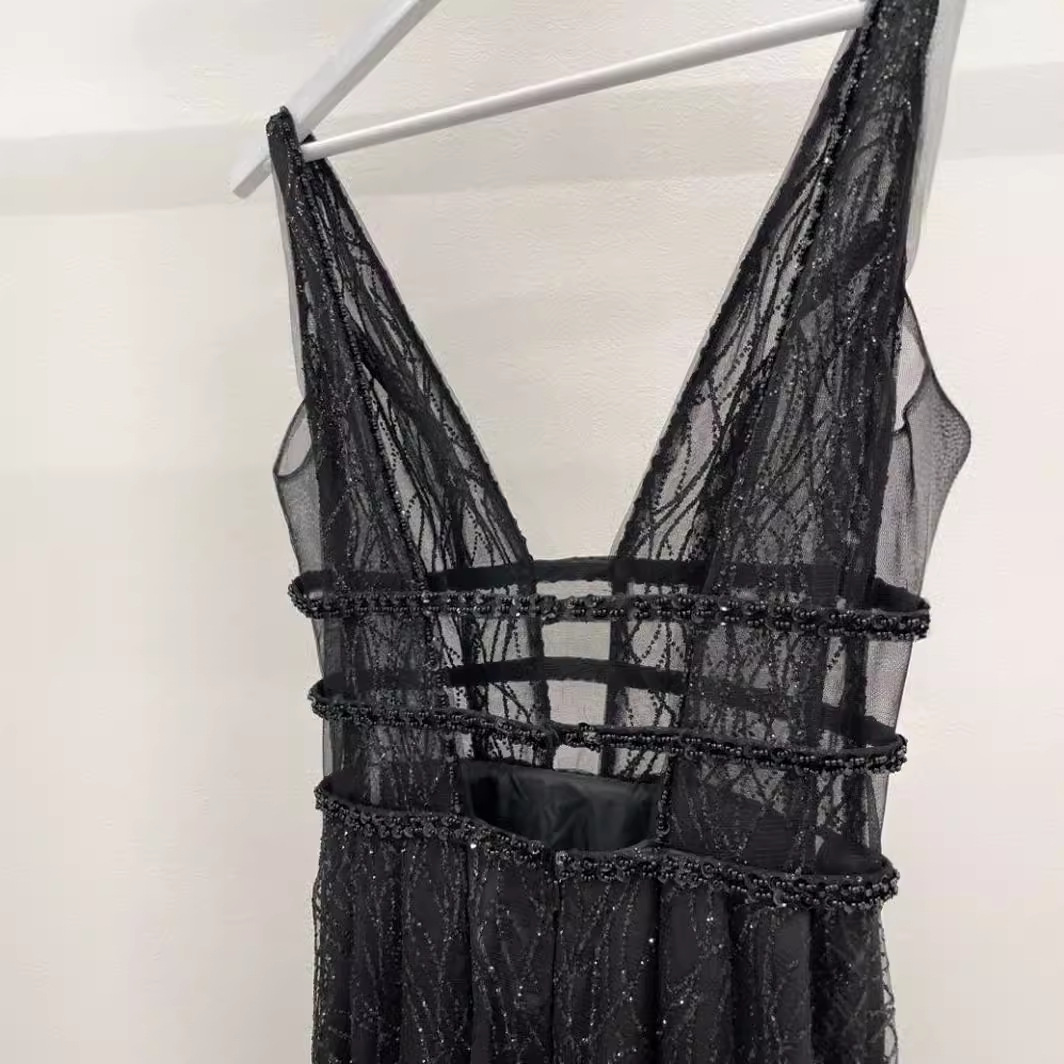 rochii negre marimi mari