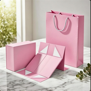 <b>Pink</b> Self Erecting Paperboard <b>Gift</b> <b>Box</b> with Magnetic Closure Handle Rectangle Shape Four-Color Printing for Craft Packaging - Product Image 1