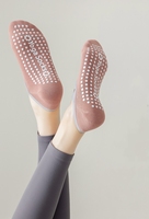 Chaussettes de yoga de haute qualité Chaussettes antidérapantes Chaussettes de sport Pilates pour femmes