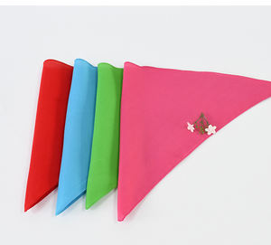 البوليستر نوع رقيق لون نقي فارغ عادي الكلب باندانا وشاح للكلاب الصغيرة المتوسطة الكبيرة متعدد الألوان OEM ODM سعر المصنع انخفاض موك - Product Image 2