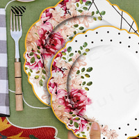Ensemble d'assiettes en céramique florales-géométriques chic Motifs uniques pour décor de table de mariage bohème élégant