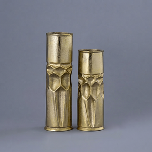 Vase à fleurs métallique de style côtier unique fait à la main pour la décoration de mariage en intérieur/extérieur, finition élégante, écologique, résistant à la rouille - Product Image 1
