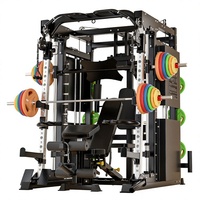 Machine Smith multifonctionnelle avec rack de musculation, crossover de câbles, lat pulldown et rack à squats pour entraînement complet du corps en acier