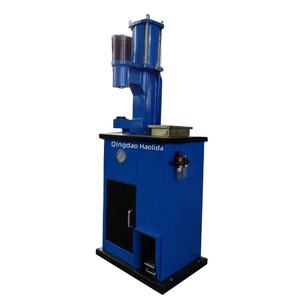 Machine à riveter pour garnitures de frein et sabots de frein hydrauliques pneumatiques robustes - Product Image 3