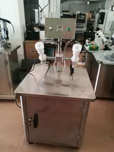 Machine de soufflage pour bouteilles de parfum avec filtre à air intégré - Product Image 2