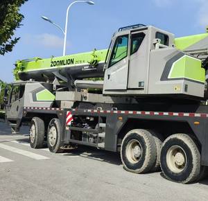 รถเครนไฮดรอลิกแบบยืดหดได้ 55 ตัน รถเครนซูมไลออนมือสอง 55 ตัน รุ่น ZTC550V รถเครนติดรถบรรทุกสำหรับขาย - Product Image 4