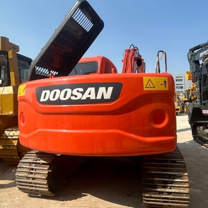 Excavatrice sur pneus d'occasion DOOSAN DX140 TON, prix avantageux, excellentes performances, puissance élevée, performance stable, d'origine coréenne. - Product Image 4
