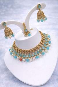 ชุดเครื่องประดับทองชุบประดับมุกสีเขียวแบบคุนดัน - สร้อยคอและต่างหูแบบดั้งเดิมสำหรับวันครบรอบของผู้หญิง - Product Image 5