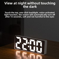 Spiegeloberflächen-ABS Batteriebetriebene Countdown-Uhr Multifunktionale Leuchtende Instagram-Style Geräuschlose Digitale Elektronische Smart-Uhr