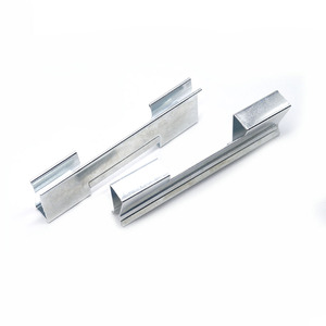 Clip de serrage métallique de précision en acier inoxydable, clip à ressort de type U pour la gestion des câbles de faisceaux de câblage automobile, OEM - Product Image 4