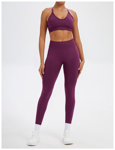 Conjunto de Yoga de 2 Piezas sin Costuras, Ropa Deportiva de Secado Rápido para Correr al Aire Libre y Hacer Deporte, Atuendo Femenino - Product Image 6