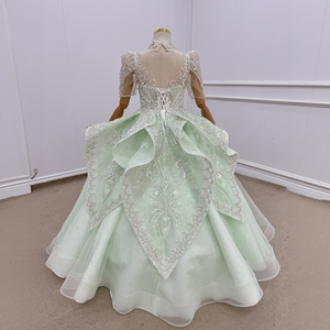 Vestido de Gala para Niñas Wn1790 Verde Menta, con Lentejuelas Plateadas y Flores de Encaje, Largo hasta el Suelo, 100% Poliéster, Cuello Alto - Product Image 3