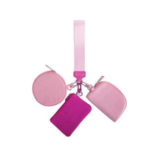 Sac à bandoulière en nylon RFID personnalisé à double mode avec sangle-Sac à main portable à carreaux pour carte de crédit et bracelet Sacs pour femmes - Product Image 4