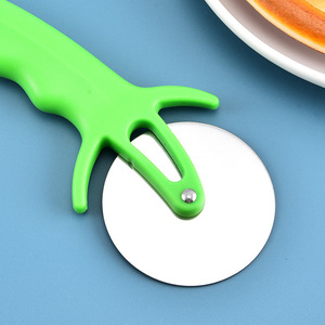 Cortador de Pizza Wanlai 430 de Acero Inoxidable con Mango de Plástico, Cuchillo de Rueda Mediana para Panqueques, Herramienta de Repostería de Una Sola Rueda, Yangjiang - Product Image 4