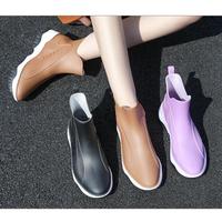 Bottes de pluie pour femmes YL128, couleur personnalisée, mode extérieure, PVC imperméable, bottes à la cheville pour femmes