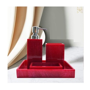 Juego de Baño de Tres Piezas de Resina Moderna, Ecológica y Hecha a Mano, Accesorios para Tocador, Personalizable, Exportación Global - Product Image 1