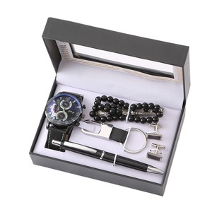 Reloj de Cuarzo con Esfera Grande, Set de Regalo Empresarial con Llavero y Rosario de Recuerdo para el Día del Padre - Product Image 5