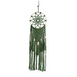 Attrape-rêves bohème en macramé fait main, décoration murale circulaire grise avec plumes et perles blanches, style bohème - Product Image 3
