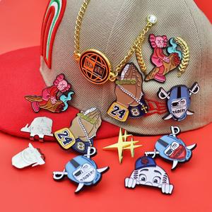 Grosir Pin Topi Enamel Logam Gaya Hip-hop Pantai Barat Kartun Meksiko dan Hiasan Rantai Dadu yang Sedang Laris - Product Image 1