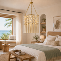Handgefertigter Boho Quasten-Kronleuchter, Baumwollfaser-Pendelleuchte mit Goldakzenten für Schlafzimmer, Wohnzimmer & Boutique-Hotels