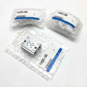 แผ่นวาล์วแมนิโฟลด์ Original-SMC VV4QD15-02M5 - Product Image 1