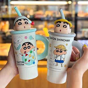 แก้วน้ำเก็บอุณหภูมิลายเครยอนชินจัง พร้อมหลอดและหูจับ ของขวัญสำหรับสาวๆ แก้วน้ำสำหรับออฟฟิศ ฤดูร้อน 2025 - Product Image 5