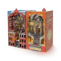 Étagère décorative en bois en forme de cathédrale ferroviaire avec couverture de livre rouge et éclairage LED chaud – Cadeau DIY pour adultes et adolescents
