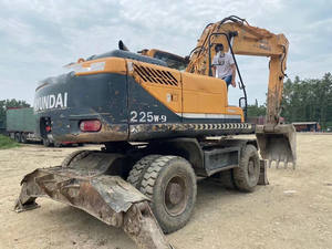 Pelle multifonction sur chenilles originale de la Corée Hyundai 210 d'occasion à haut rendement Hyundai en bon état en vente - Product Image 2