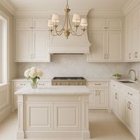 Armoire de cuisine blanche personnalisée CBMmart, style Shaker, en bois massif laqué, sur mesure