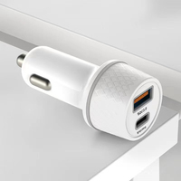 Pengisi Daya Mobil Aluminium Alloy 15W PD 3.0 Adaptor Daya Tahan Api Tipe-C 5V/3A untuk Ponsel