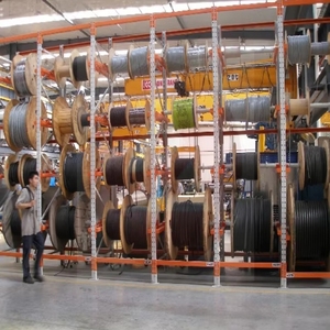 Étagères à poutres thermolaquées 2,5 tonnes par niveau, noires, longueur et profondeur personnalisées pour système de stockage commercial en entrepôt - Product Image 6
